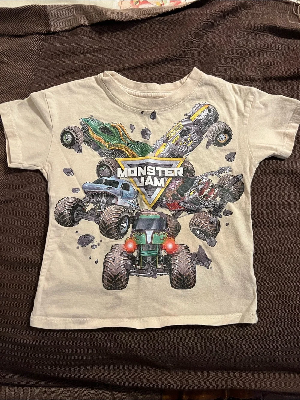 Monster Jam T-Shirt Boys Size 3T Tan Graphic Grave Digger Max-D Short Sleeve Tee